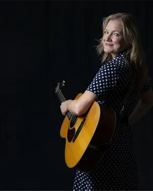 Kelly Willis Austin